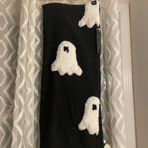 Viral TikTok Rachel Zoe Ghost Blanket
